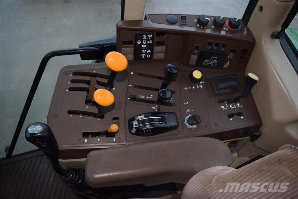 John Deere 6210 Traktorji