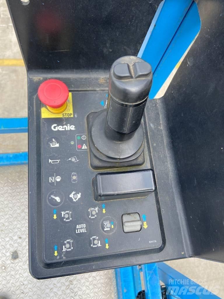Genie GS 4390 Škarjaste dvižne ploščadi
