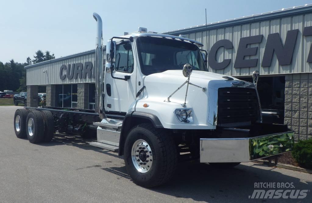 Freightliner 114 SD Tovornjaki-šasije