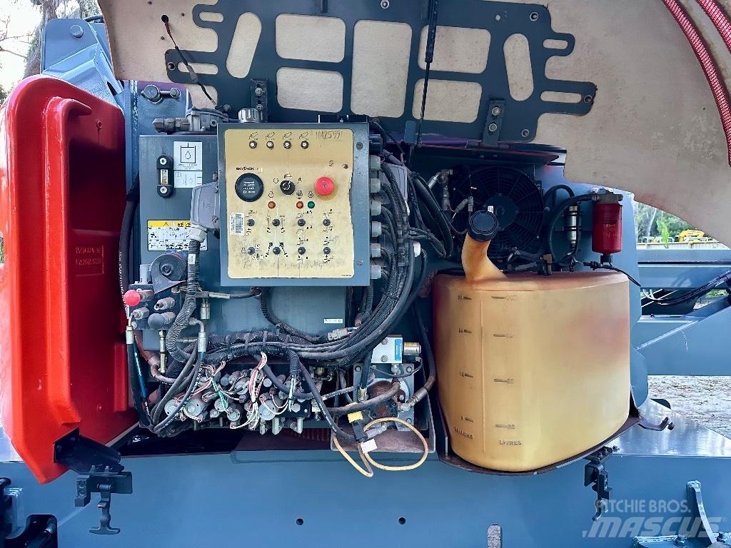 SkyJack SJ 63 AJ Zglobne dvižne ploščadi