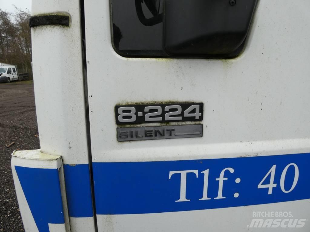 MAN 8.224 Tovornjaki zabojniki