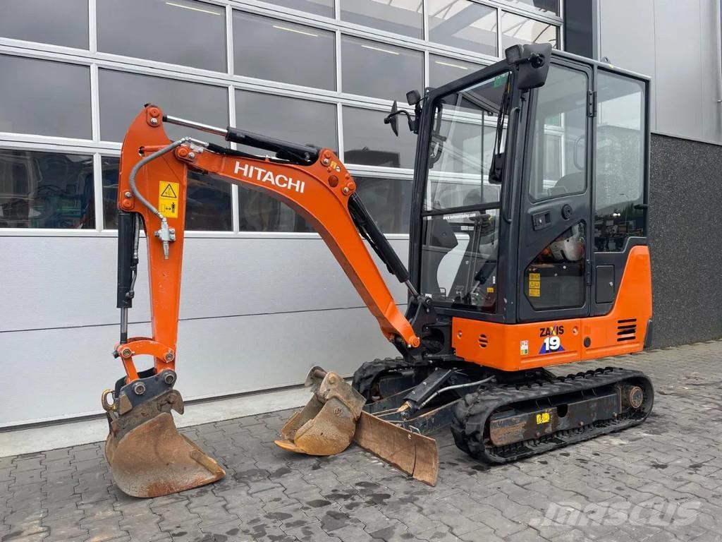 Hitachi ZX19-6 Mini bagri <7t