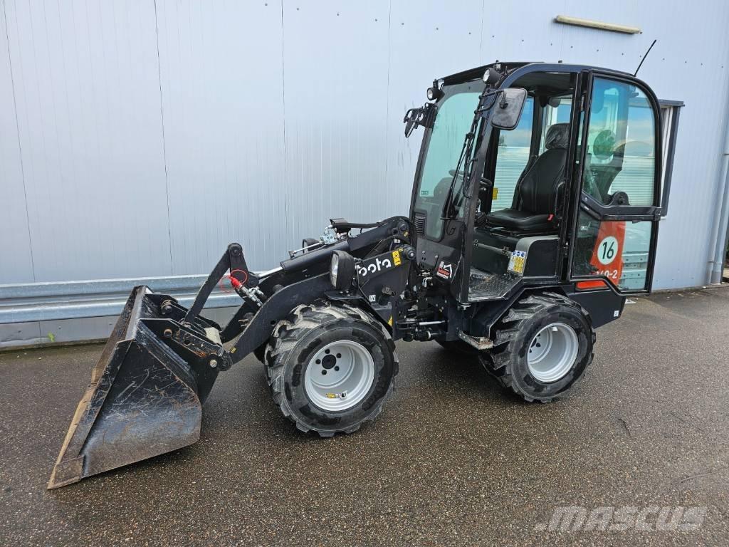 Kubota RT160-2 Kolesni nakladalci