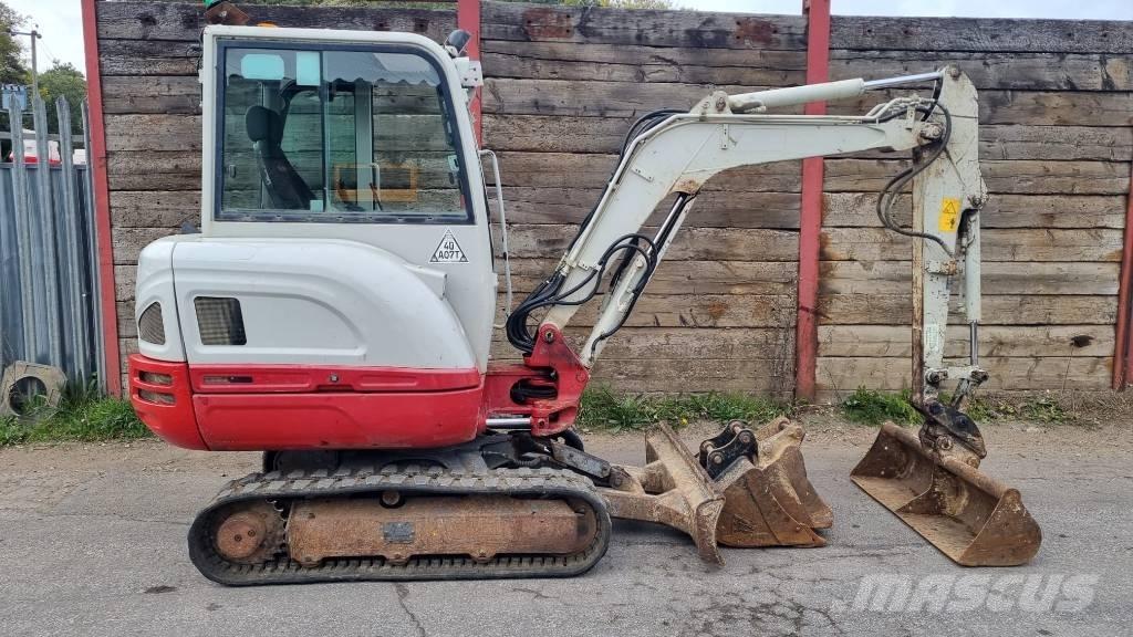 Takeuchi TB 230 Mini bagri <7t