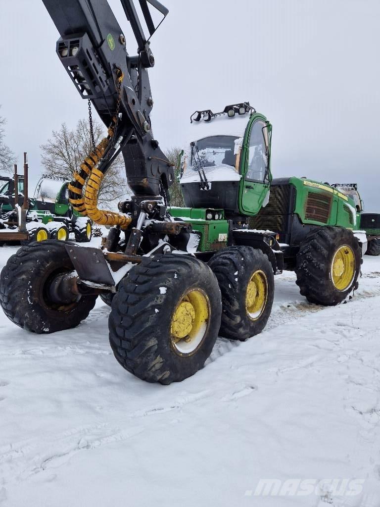 John Deere 1270E Harvesterji