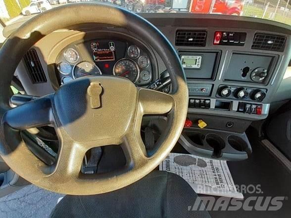Kenworth T680 Vlačilci