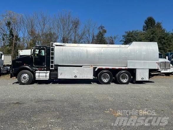 Kenworth T800 Drugo