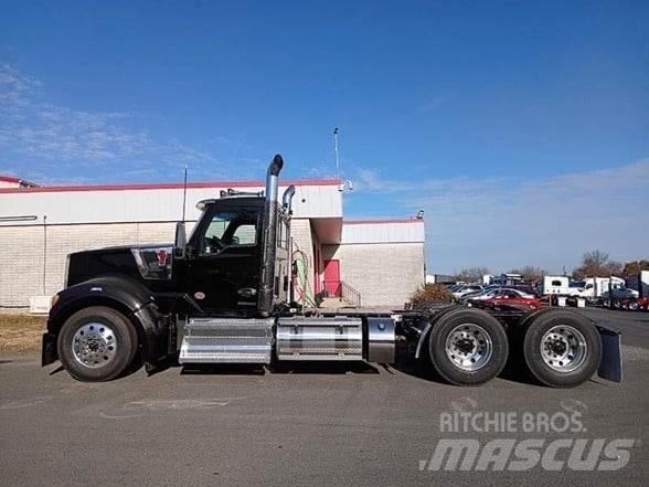 Kenworth W990 Vlačilci