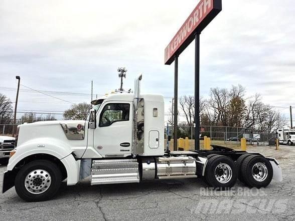 Kenworth W990 Vlačilci