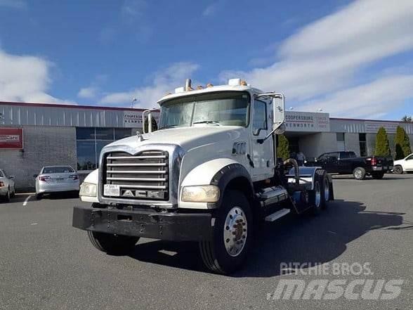 Mack GRANITE CTP713 Vlačilci