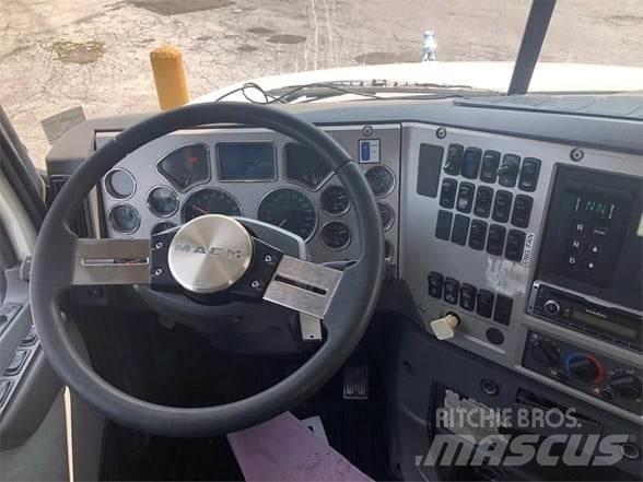 Mack GRANITE GU713 Komunalni tovornjaki