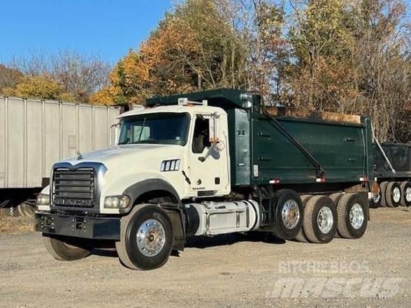 Mack GRANITE GU713 Kiper tovornjaki
