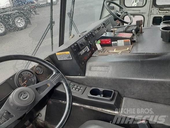 Mack LEU613 Komunalni tovornjaki