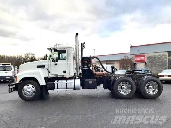 Mack PINNACLE CHU613 Vlačilci