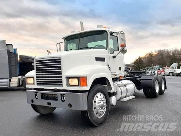 Mack PINNACLE CHU613 Vlačilci