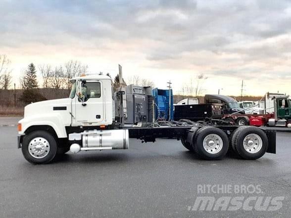 Mack PINNACLE CHU613 Vlačilci