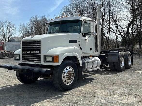 Mack PINNACLE CHU613 Vlačilci