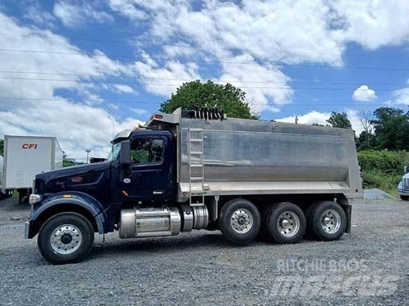 Peterbilt 567 Kiper tovornjaki