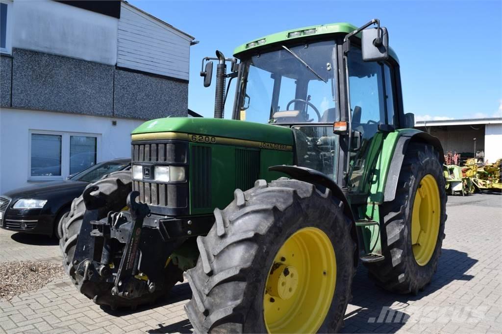 John Deere 6200 Traktorji