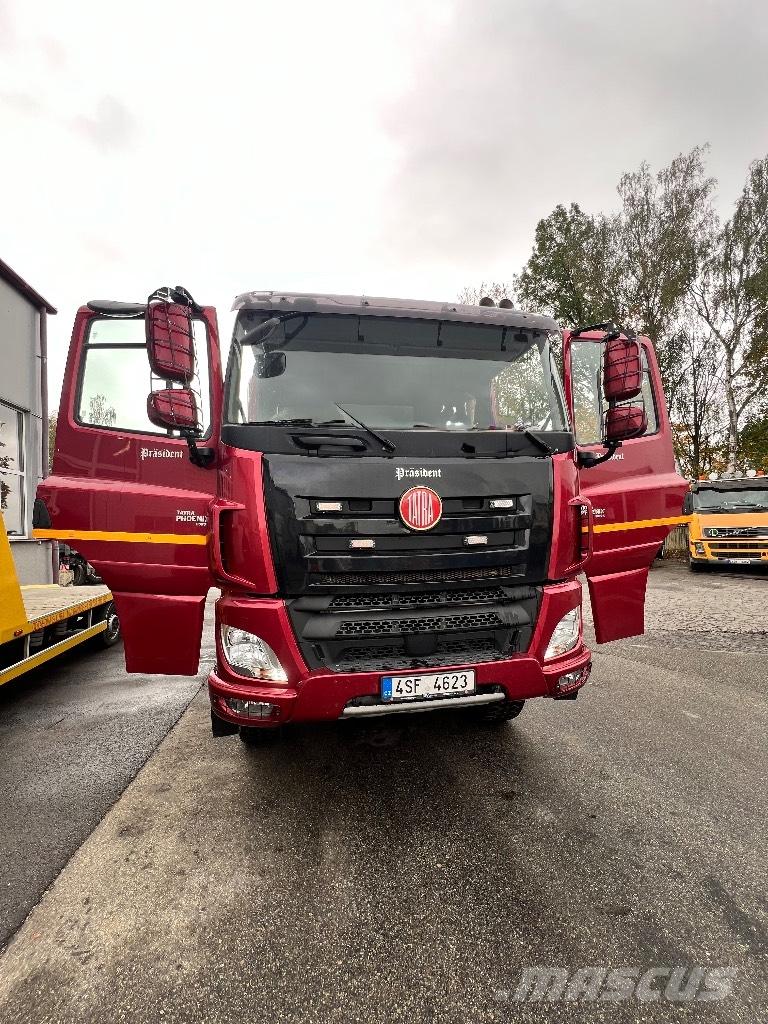 Tatra T158 Tovornjaki s kesonom/platojem