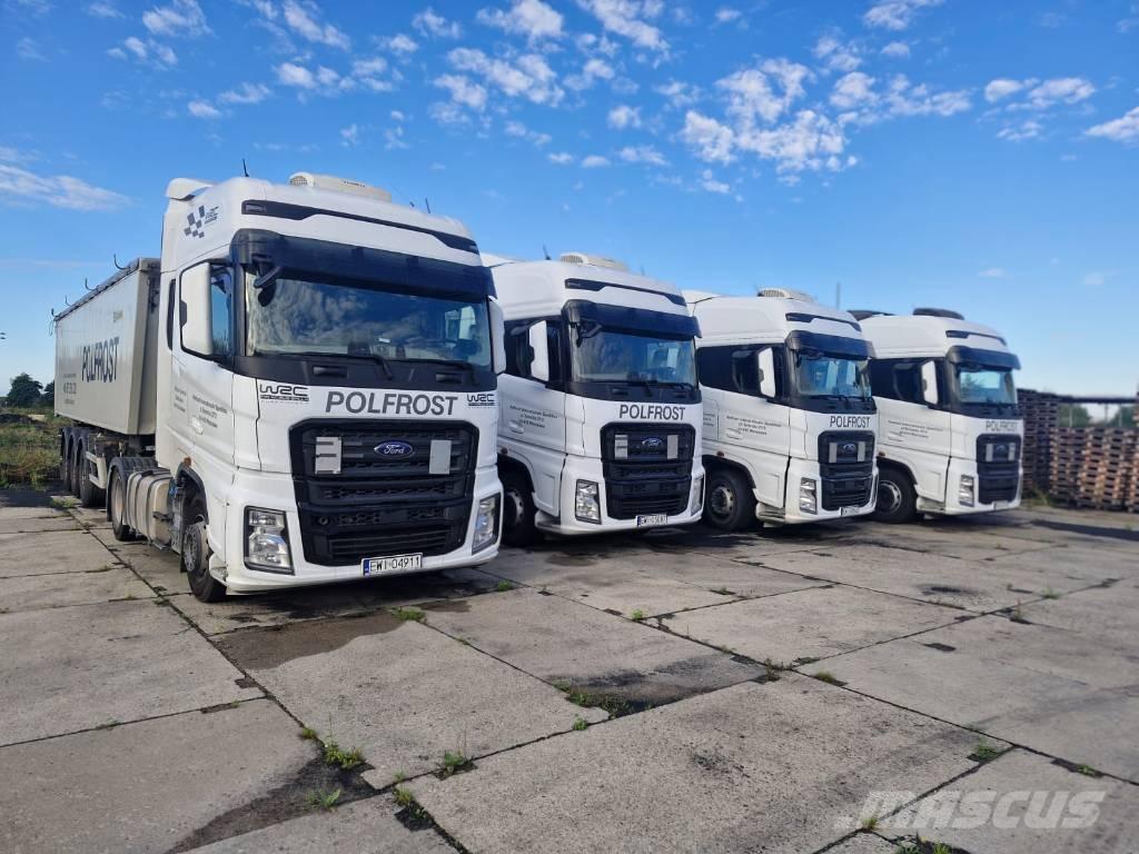 Ford F-Max Tovornjaki s ponjavo