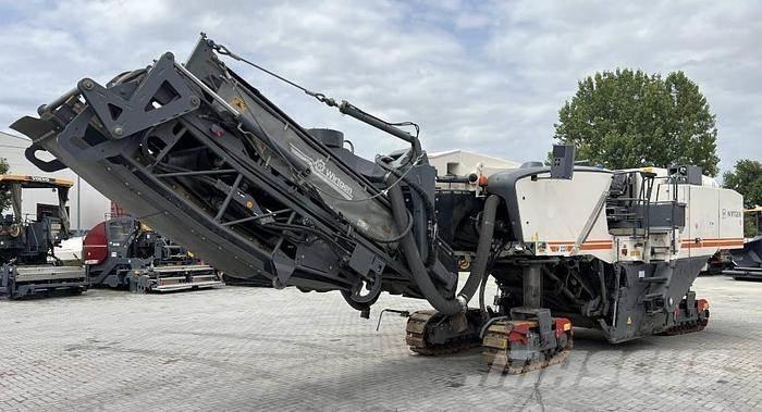 Wirtgen W 220 Freze za asfalt