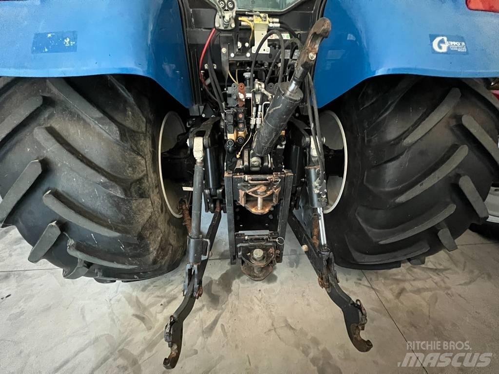 New Holland T 7060 Traktorji