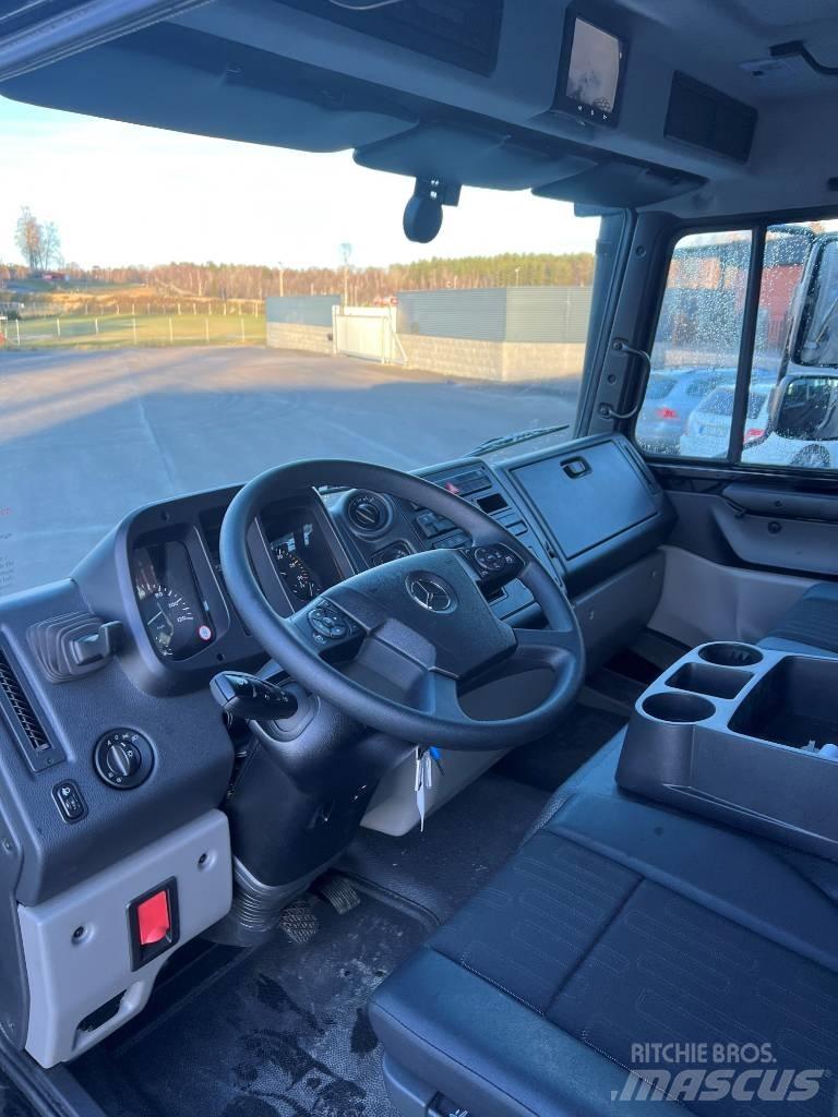 Mercedes-Benz Unimog Tovornjaki s kesonom/platojem