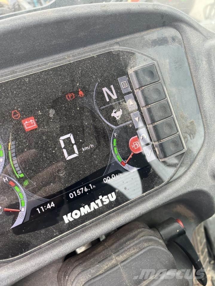 Komatsu WA70M-8EO Večnamenski nakladalci
