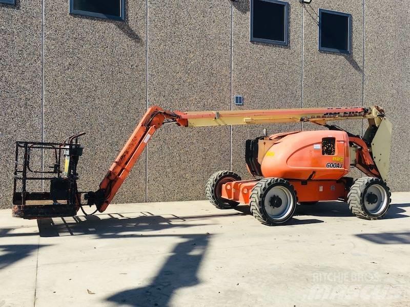 JLG 600 AJ Zglobne dvižne ploščadi