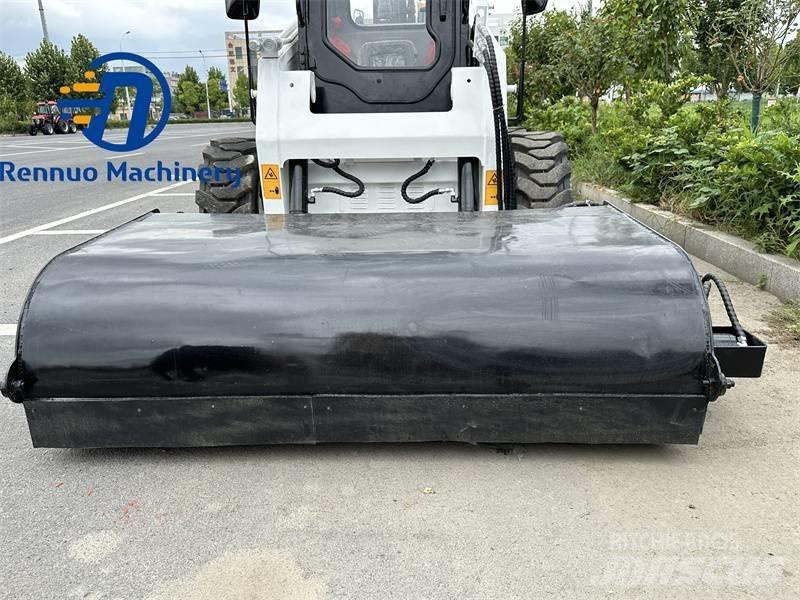 Bobcat S 16 Skid steer mini nakladalci