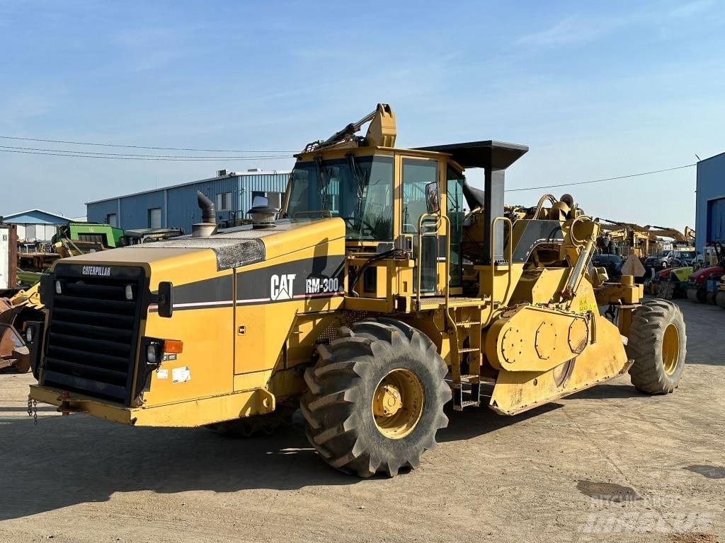 CAT RM 300 Stroji za recikliranje asfalta