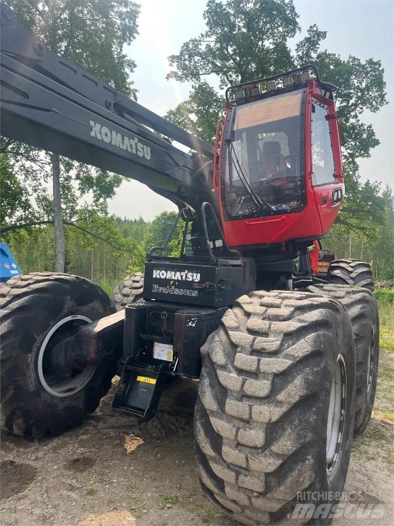 Komatsu 951 Harvesterji