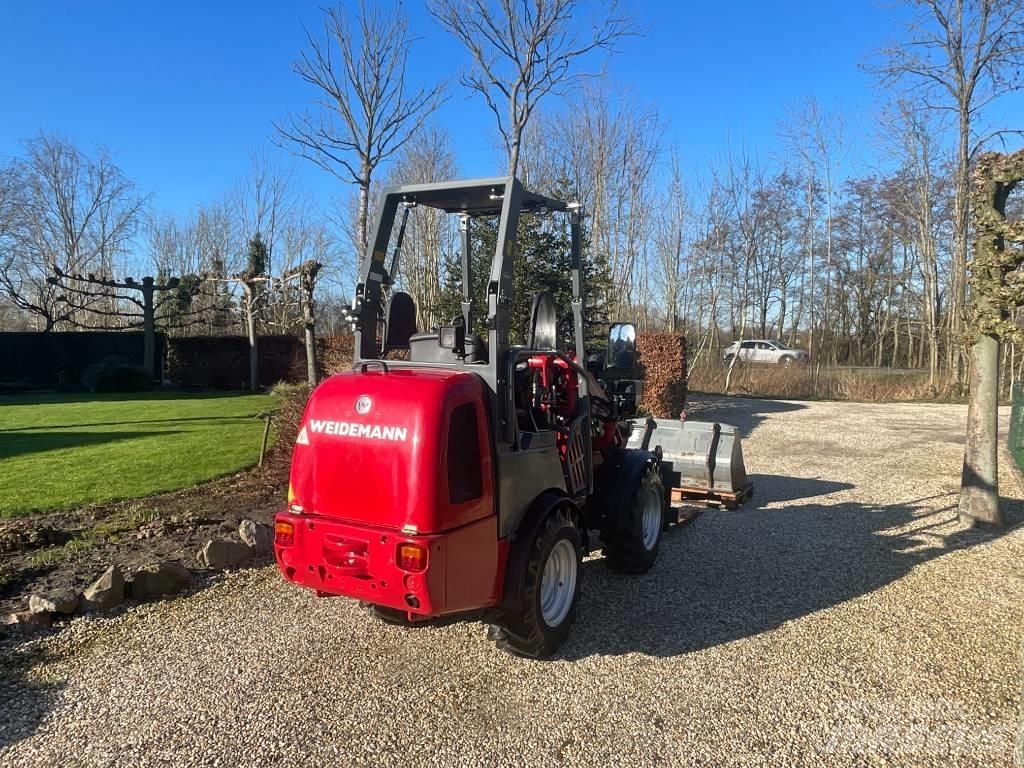Weidemann 1260 Kolesni nakladalci