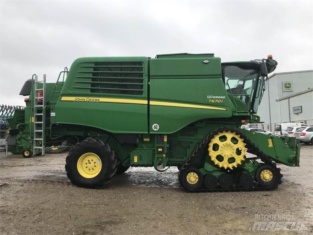 John Deere T670 Kombajni
