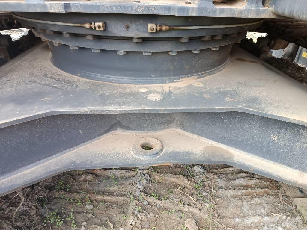 XCMG XE 215 DA Bagri goseničarji