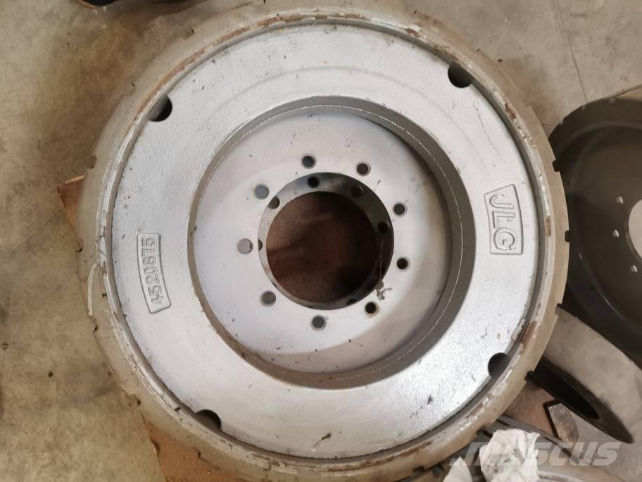 JLG E 300 AJP Gume, kolesa in platišča