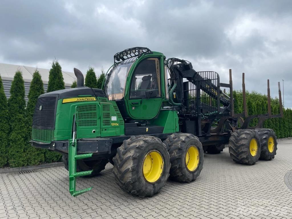 John Deere 1210 E Forwarderji