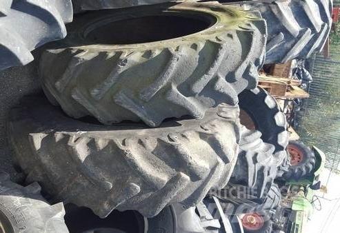  Pneus 12.4R24 Gume, kolesa in platišča