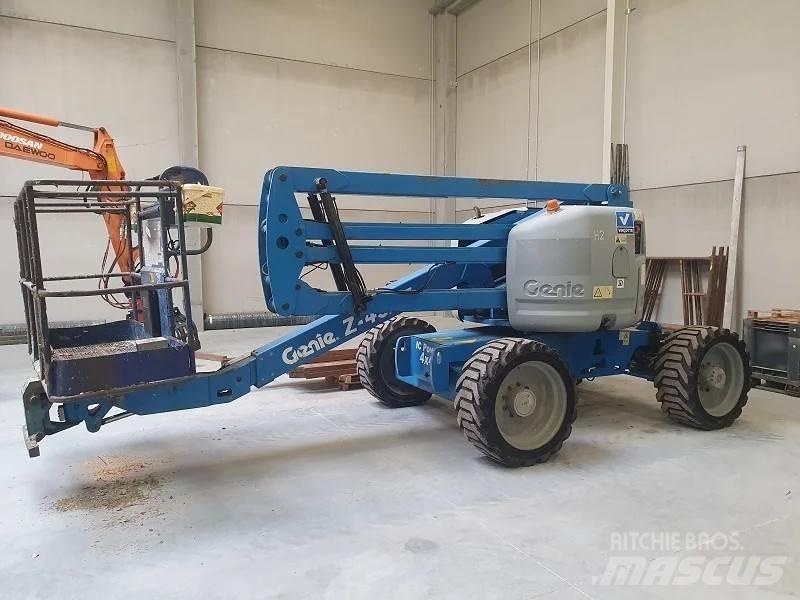 Genie Z45/25 Zglobne dvižne ploščadi