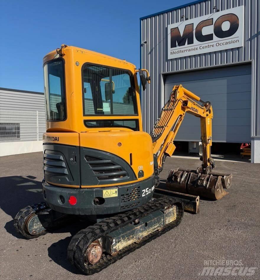 Hyundai R25Z-9 AK Mini bagri <7t