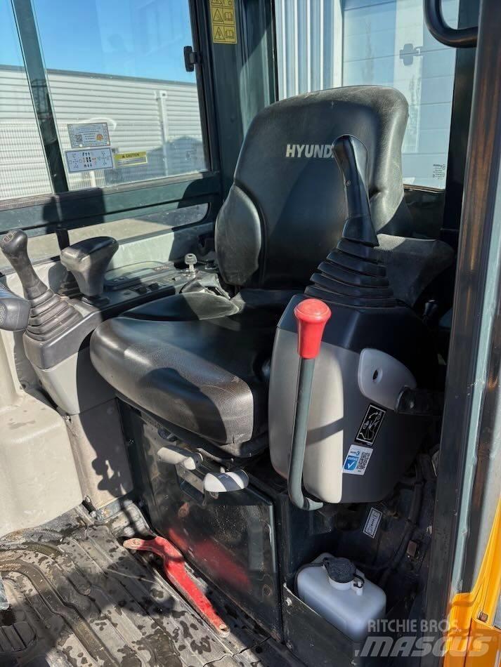 Hyundai R25Z-9 AK Mini bagri <7t