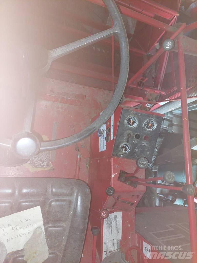 Massey Ferguson 330 Kombajni
