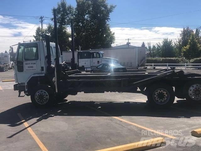 Sterling SC 8000 Avtotransporterji