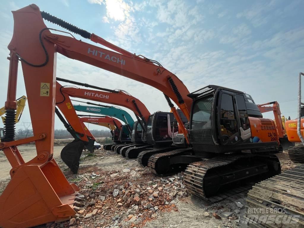 Hitachi ZX 200 Bagri goseničarji