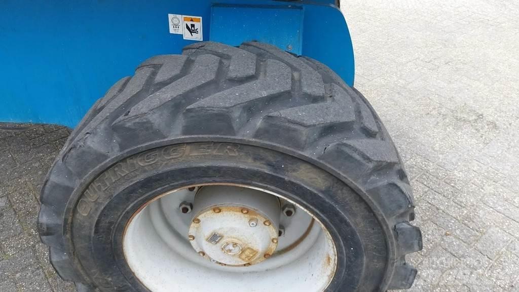 Genie S105 4X4X4 Teleskopske dvižne ploščadi