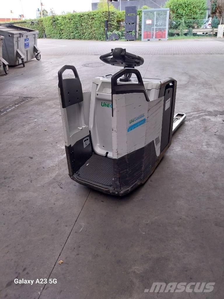 UniCarriers PLR200 Električni nizko dvižni viličar s stojiščem