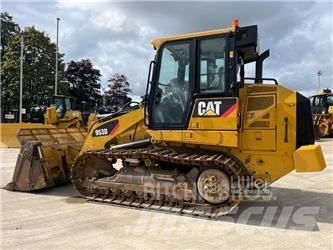 CAT 953D Nakladalci goseničarji