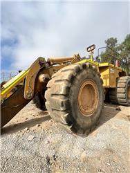 CAT 992 G Kolesni nakladalci