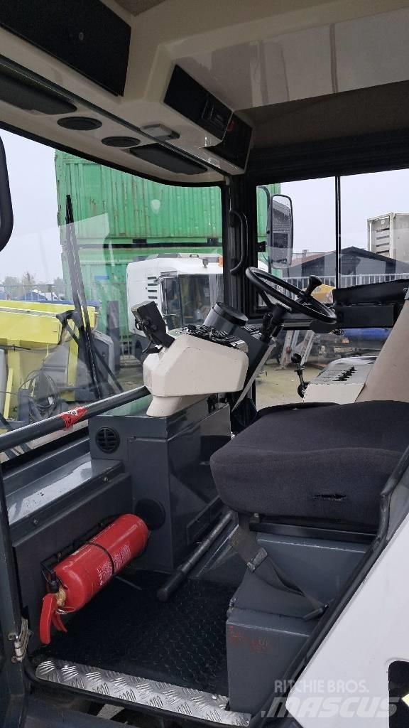 Ravo 580STH Cestni pometači